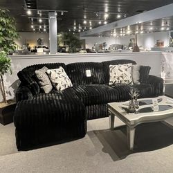 Black 2PC Chaise Sectional Couch