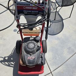 Honda Power Washer 2500 PSI