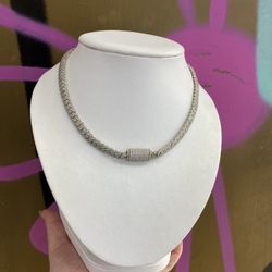 10k DIAMOND CHOCKER CHEIN 