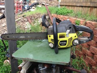 Chain saw works