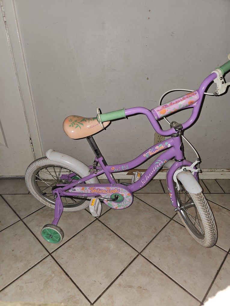 Kids Bike Wth Training Wheels 