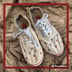 Vans strawberries cream lace up rare y2k 2011-2012 