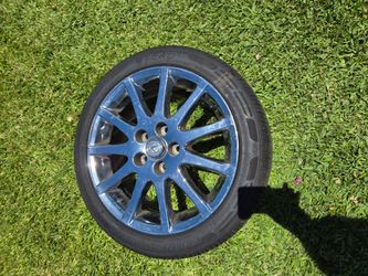 Lexus wheel and tire