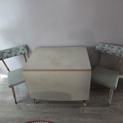 1950s Dining Table & Chairs