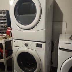 Matching Whirpool Duet Washer And Dryer Set
