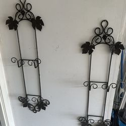 two heavy metal plates rack wall hanging