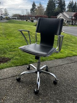 Office Chair Like New