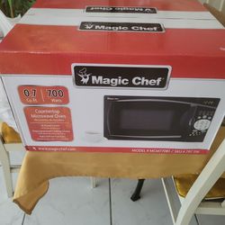Magic Chef  Microwave 