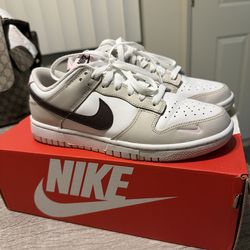 Nike dunk low Neapolitan woman’s size 8