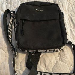 supreme shoulder bag