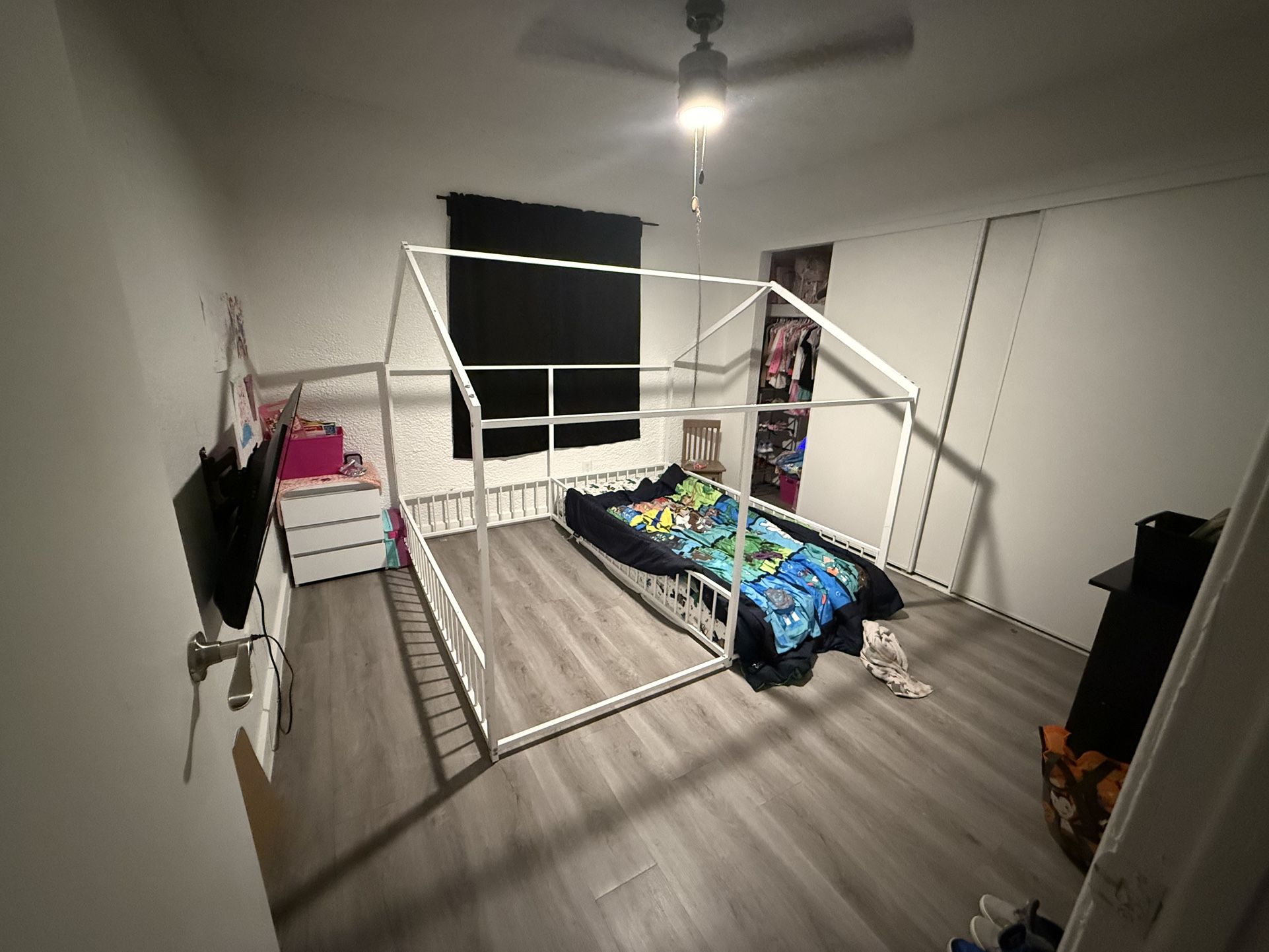 Twin Farm Style Bedroom