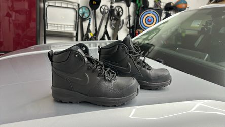 Nike Manoa 5Y