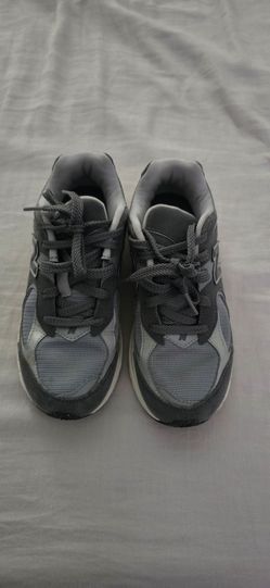 New balance shoes