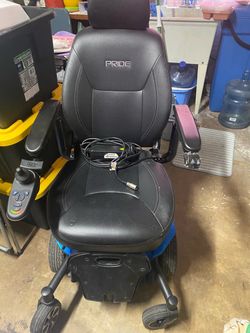 Pride Jazzy Air scooter