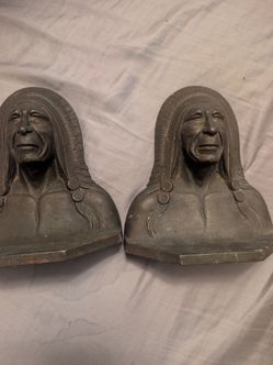 Vintage Collectable Cast Iron Native American Bust