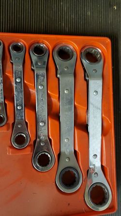 Blue point angled ratcheting box wrenches standard