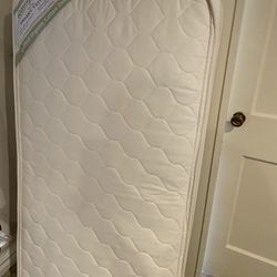 Free Queen Sized box Spring For Mattress
