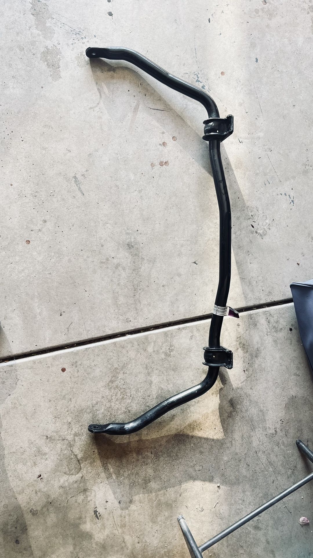 Front sway bar 2011-14 mustang v6 gt convertible