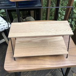 Small Shelf/ Read Description And Look At The Pictures 