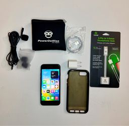 UNLOCKED iPHONE 8 64GB WITH EXTRAS