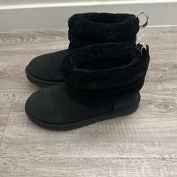 Women’s Uggs Black Size 9