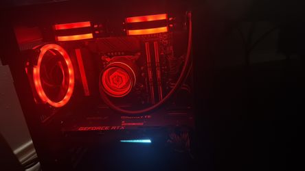 Gaming desktop computer w/ keyboard & mouse