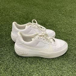 Nike Women’s White Air Force’s