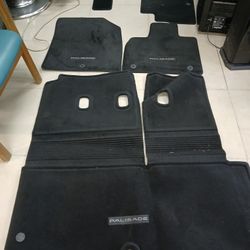 Authentic Hyundai Palisade all weather mats