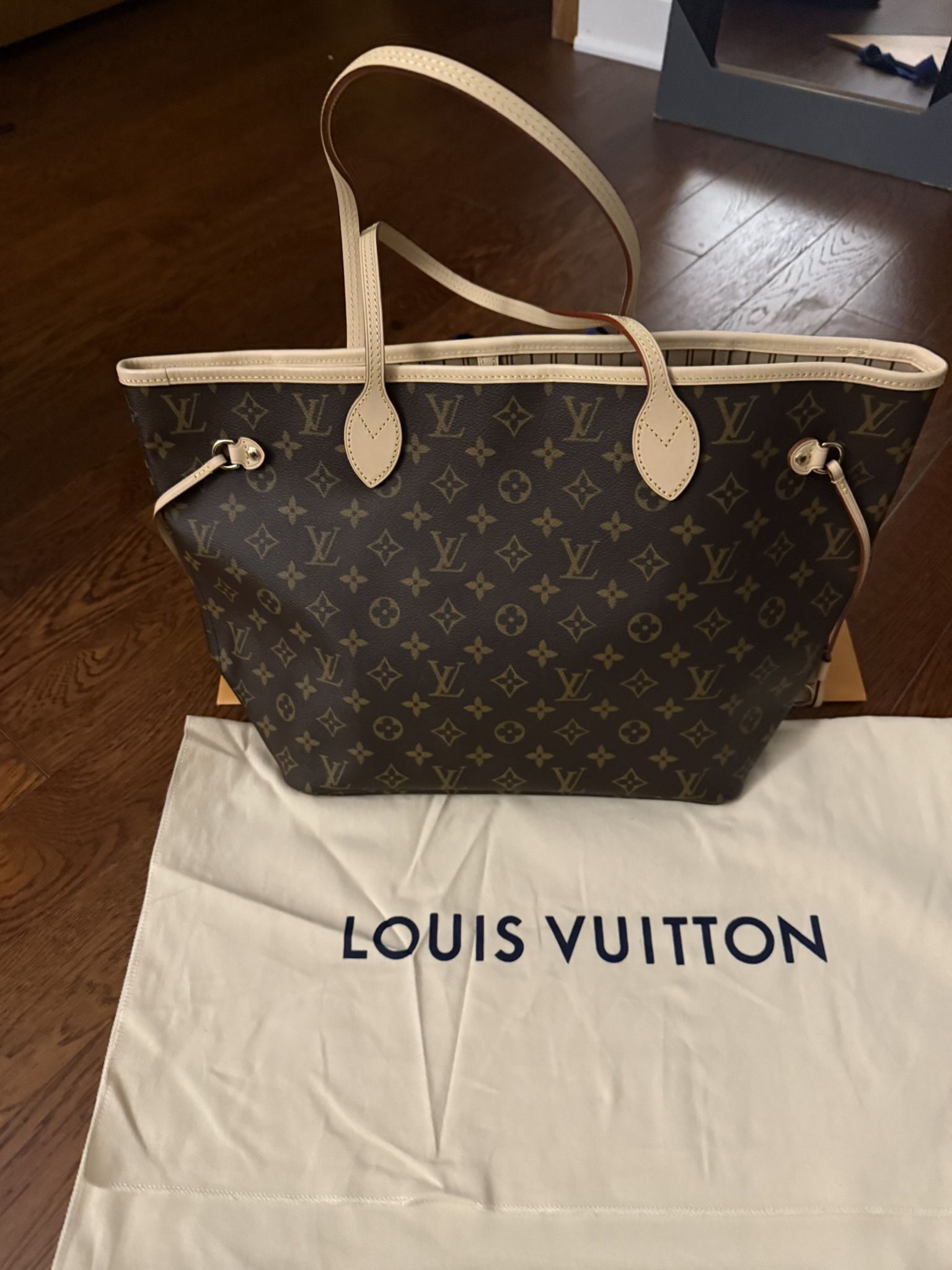 Louis Vuitton Neverfull MM