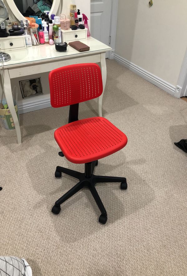 Ikea Alrik Red Swivel Desk Office Chair For In Los Angeles Ca Offerup