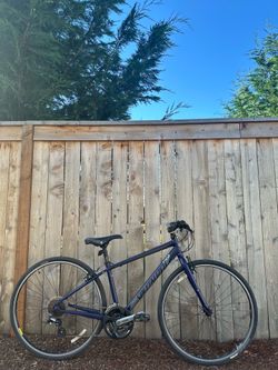 Specialized Vita Women’s Hybrid Fitness Bike – Small Frame - Lightweight Bicycle