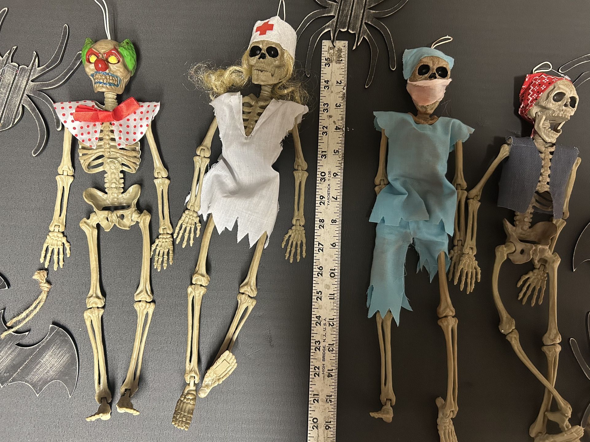 Mini Skeletons Halloween Decor