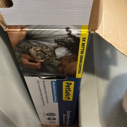 Pet Safe Scoop Free Automatic Litter Box 