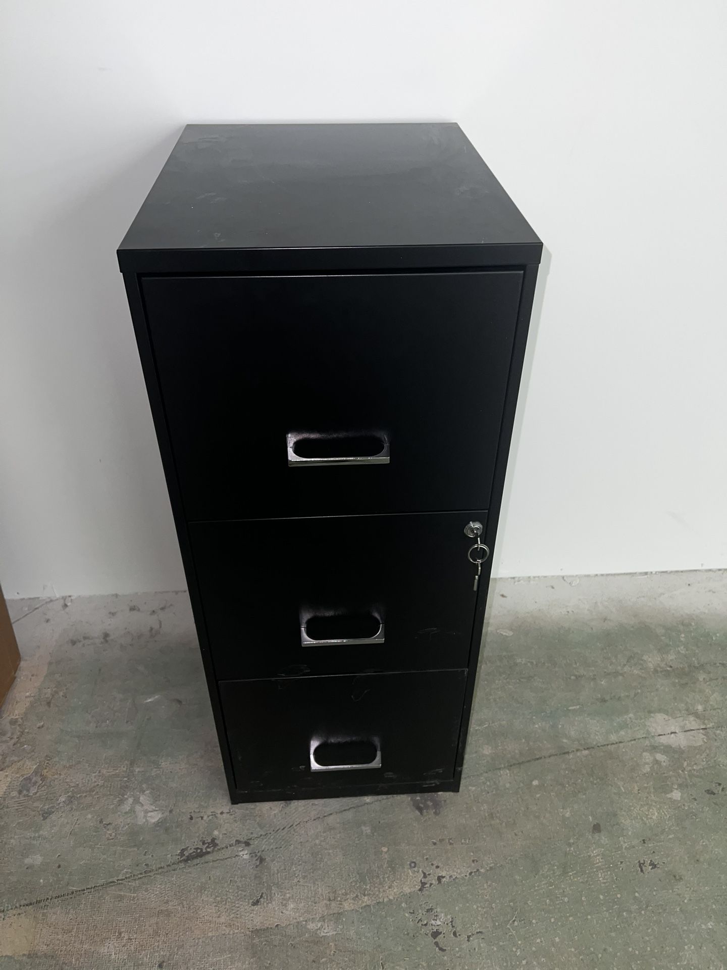 3-Drawer Filing Cabinet