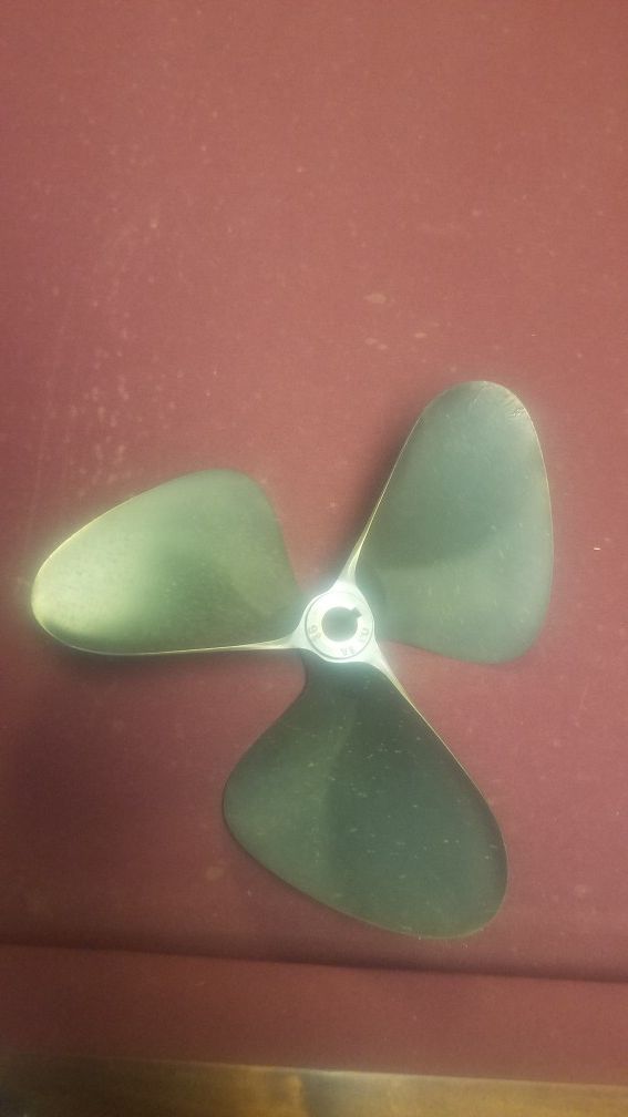 Acme propeller