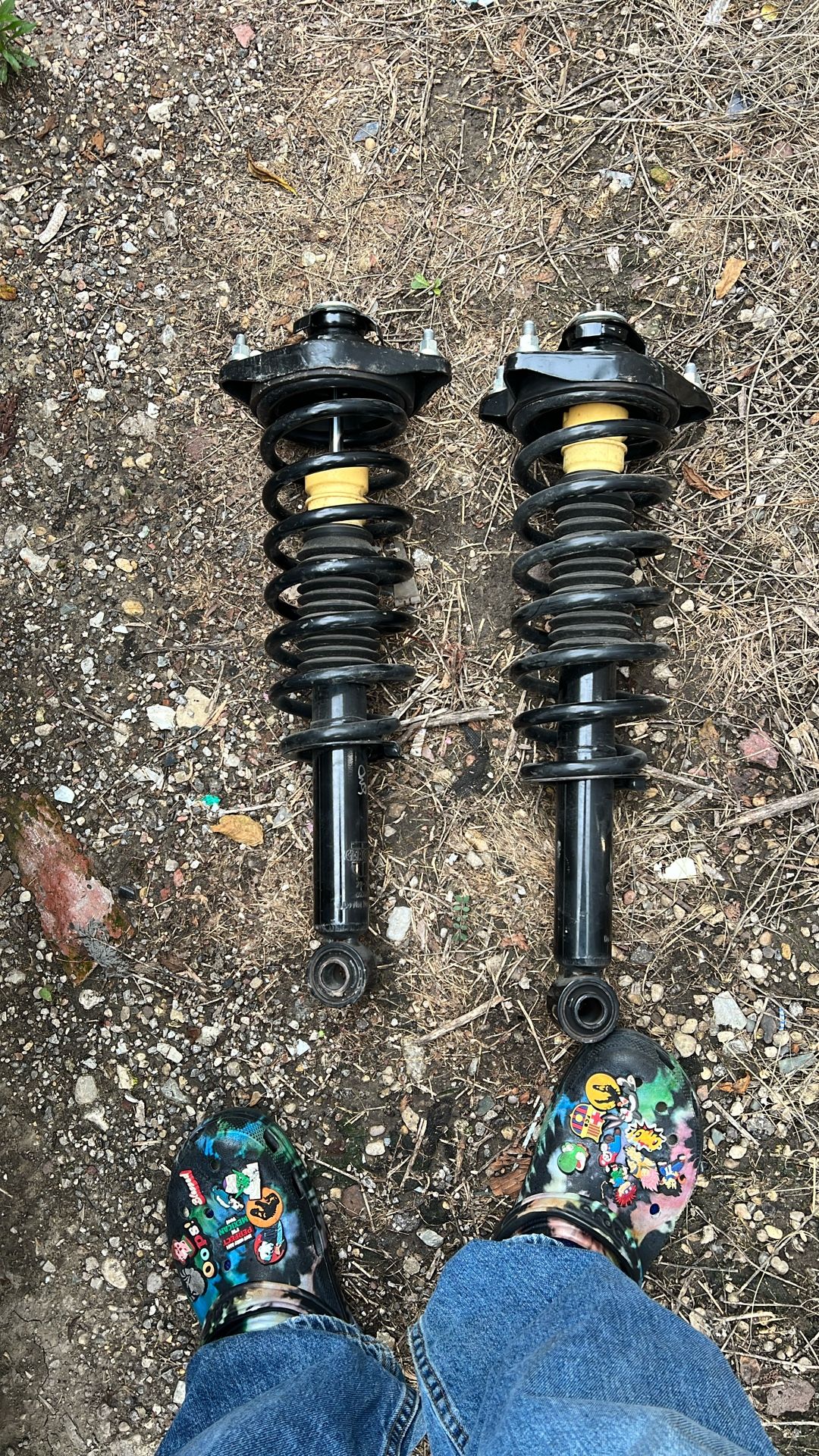Rear Shock Absorbers For Mitsubishi Galant