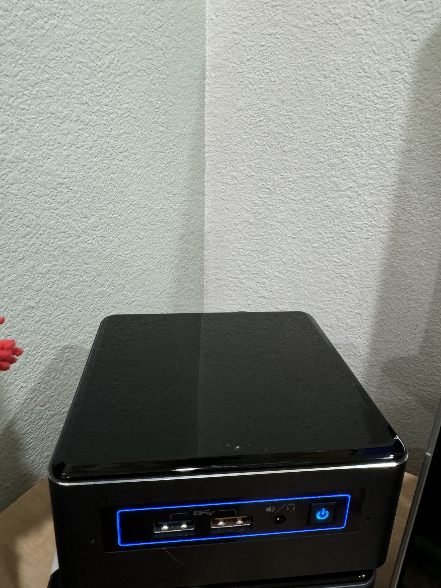 Intel NUC 7th Gen