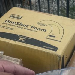 Rubbermaid automatic soap dispenser