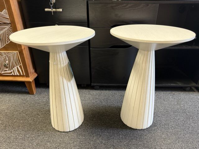Small Round Wood Drink Table set of 2 (SW598)