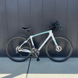 Specialized Ruby Pro Disc Carbon Road Bike – 51cm – Ultegra Di2 – Roval Rapide CL40 Carbon Wheels