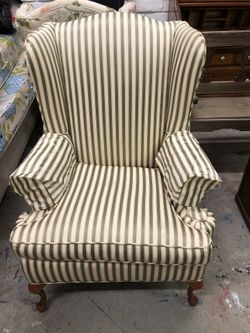 Accent chair