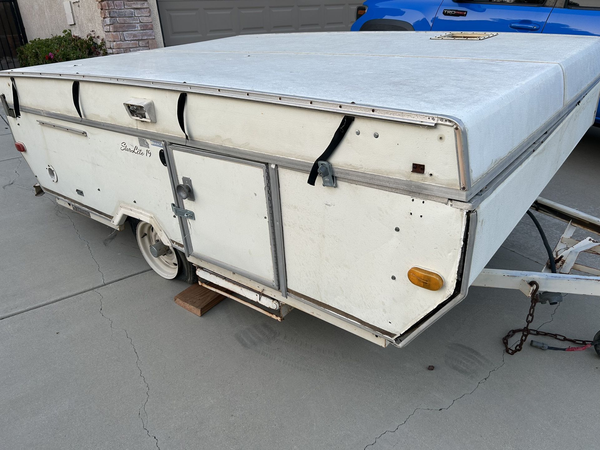 StarCraft Star Lite 19 Camper Trailer