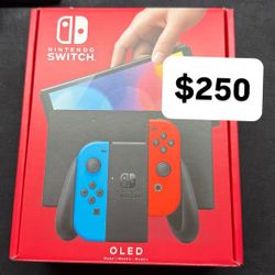 Switch OLED - like new - Box included