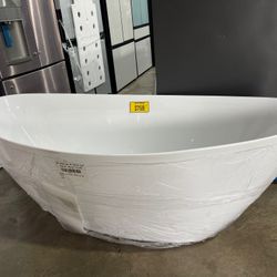 Freestanding Bathtubs- $575 + TAX each!! Different Models Available!NEW