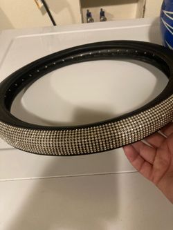 Steering wheel cover