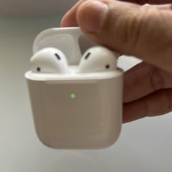 Apple AirPods 