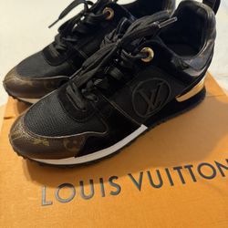 Louis Vuitton Women Shoes