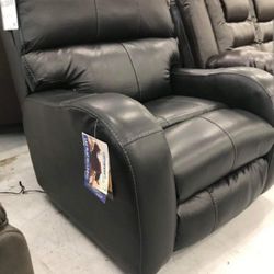 New Brand 💥 Black Power Reclining Chair ☄️ In Stock ✅