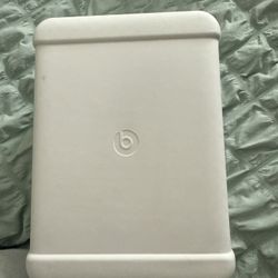 Kim Kardashian Beats 