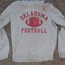 Oklahoma Football sweatshirt size medium 